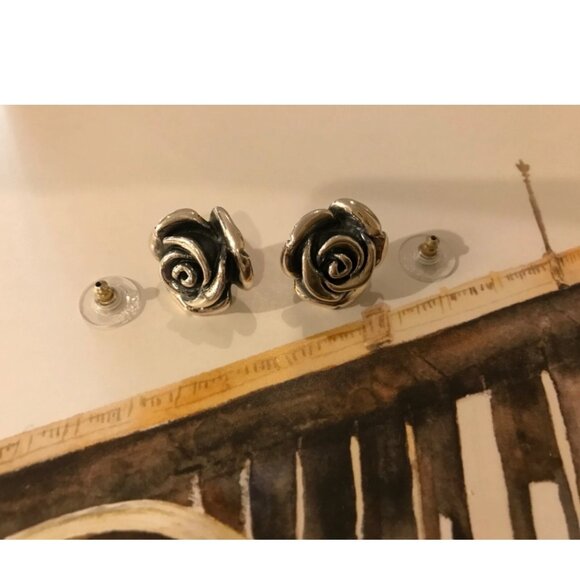 925 Sterling Silver Rose Earrings • Floral Studs - Picture 1 of 1
